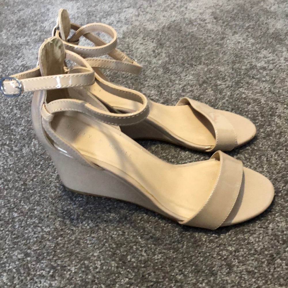 Kelly & Katie Wedges